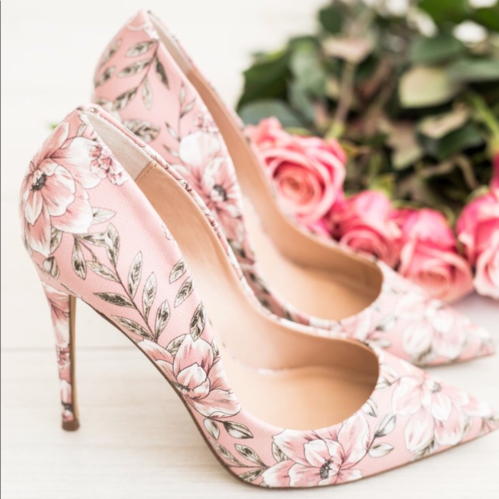 **PRICE DROP** NWOT Steve Madden Daisie Pumps